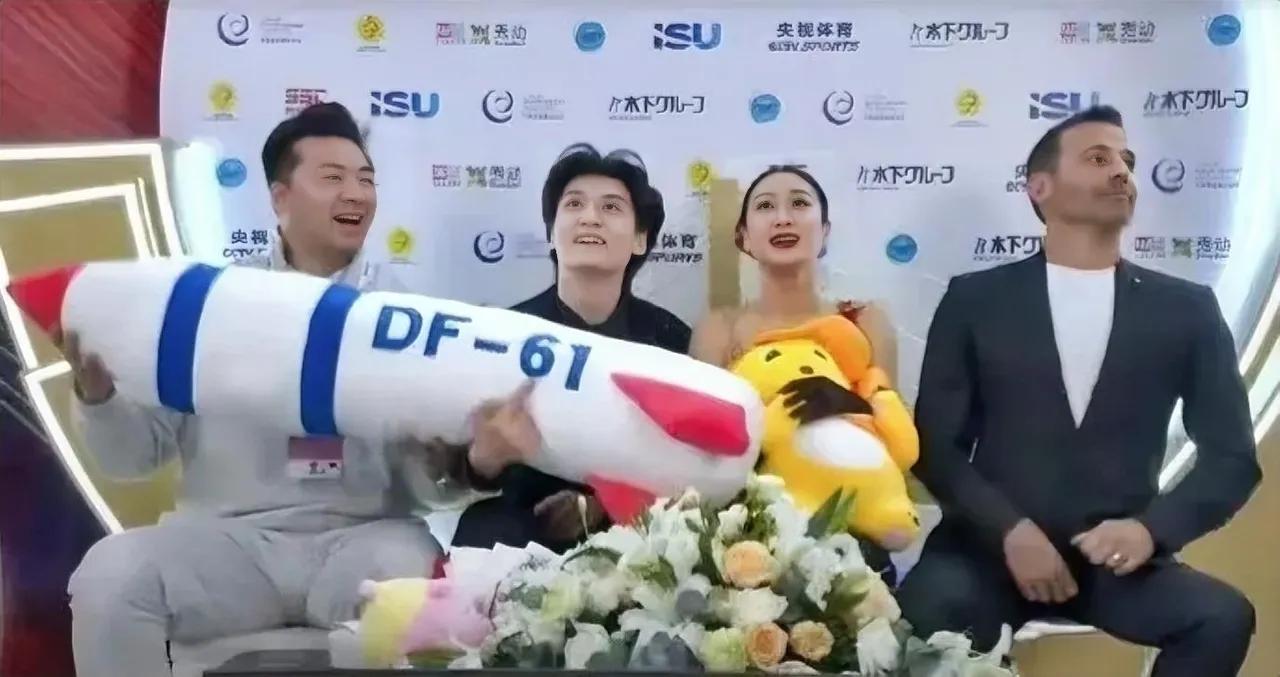 玩偶引发的闹剧：玻璃心背后是对实力的深层焦虑一个标有“DF-61”字样的毛