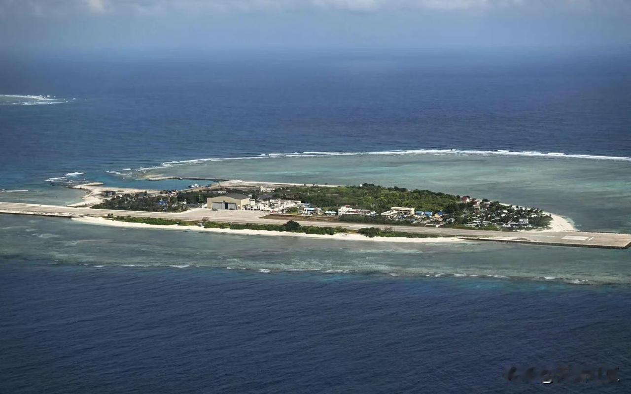 2月21日，菲律宾参议员丽萨·翁蒂韦罗斯（RisaHontiveros，一直热