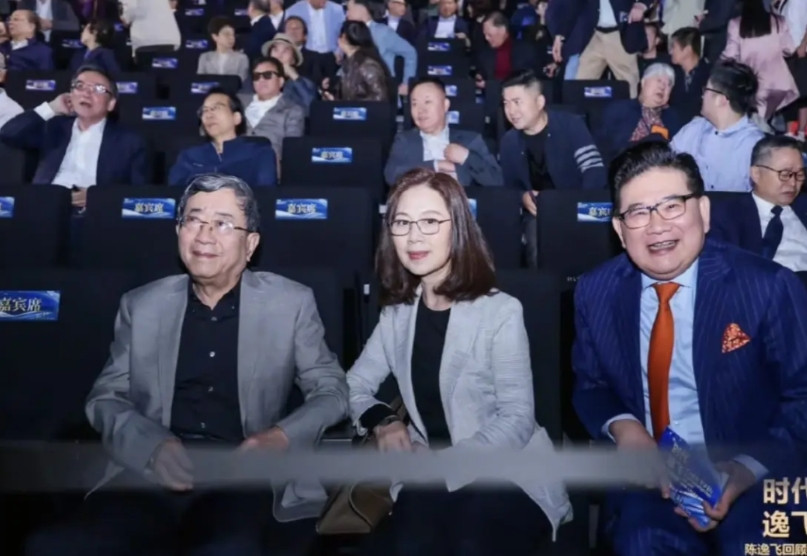 鲜少露面的著名黄梅戏演员马兰近日终于公开亮相了，虽然不年轻，但仍然那么清丽。