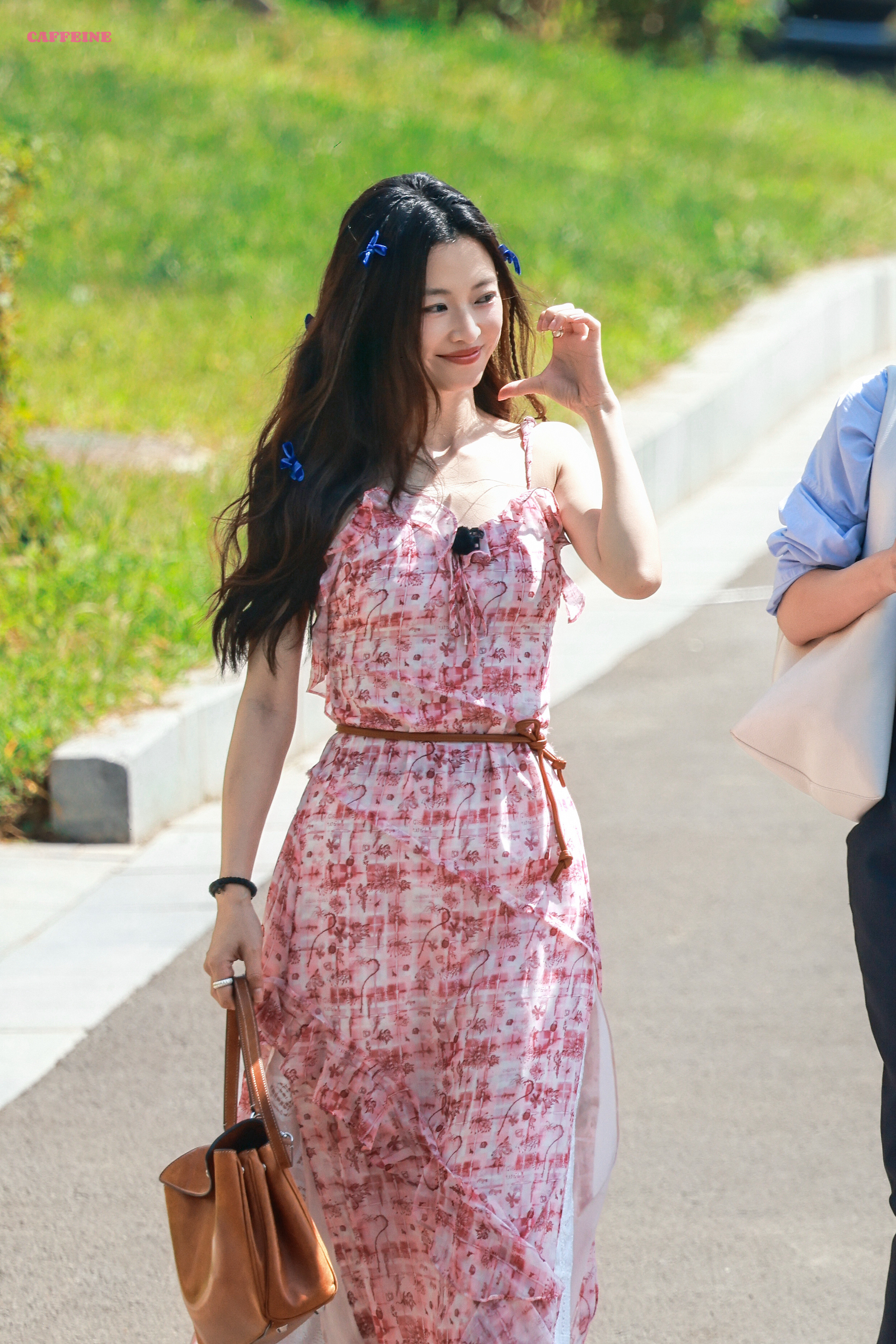 马吟吟假期中的她们上班🌸​​​