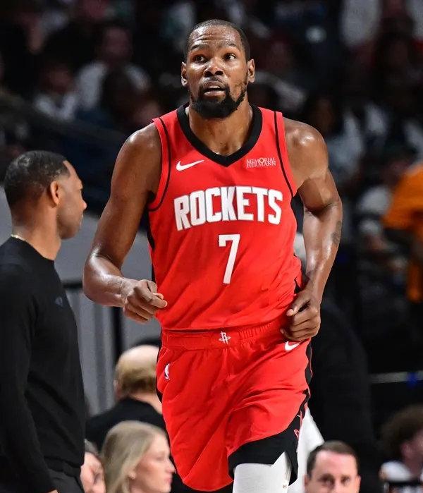 ESPN名记ShamsCharania爆料，火箭核心凯文-杜兰特已与球队达成两