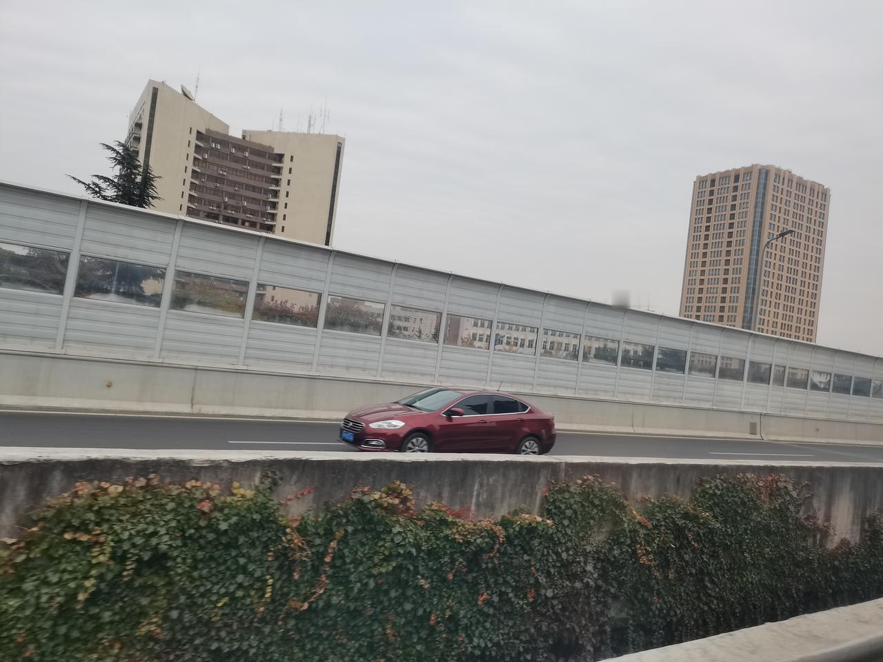 钱是支撑体面与尊严的基石，最重要的就是养老的战备防空洞，久病床前无孝子，真的见多