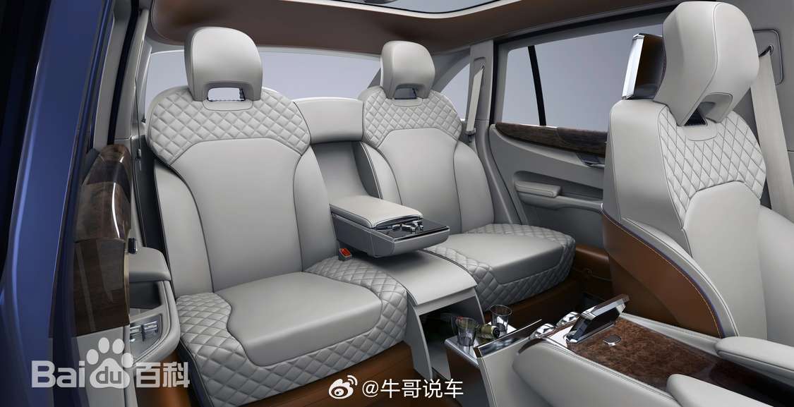 14年前北京车展的宾利概念车EXP-9F，也是后来的添越，是当时最贵的SUV，也