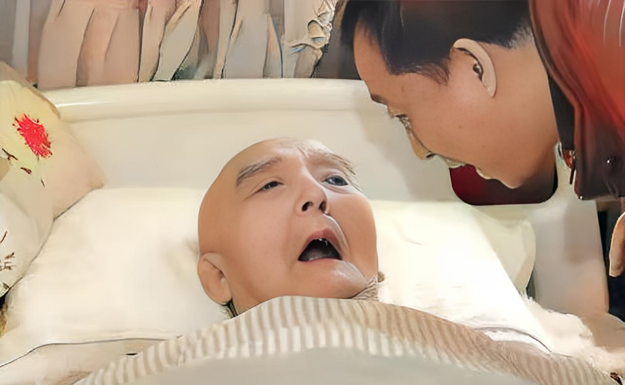 “活阎王”谷正文躺在病床上奄奄一息。此时，谁也会不相信此人曾是以杀人为艺术的魔王