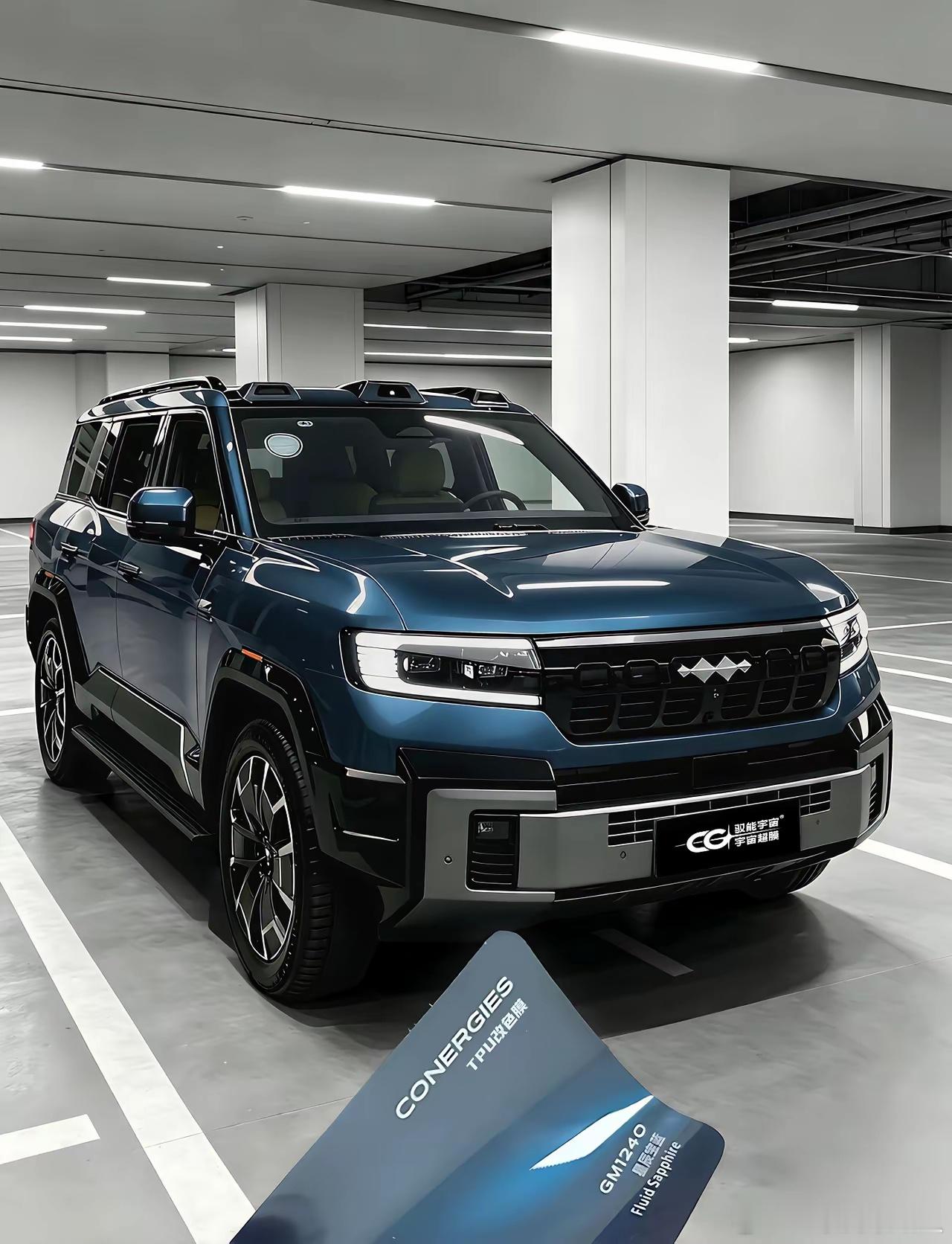 男人的大玩具！不一定斩女但必斩男！！方正硬朗的越野车身线条配着这抹沉稳深邃的蓝野