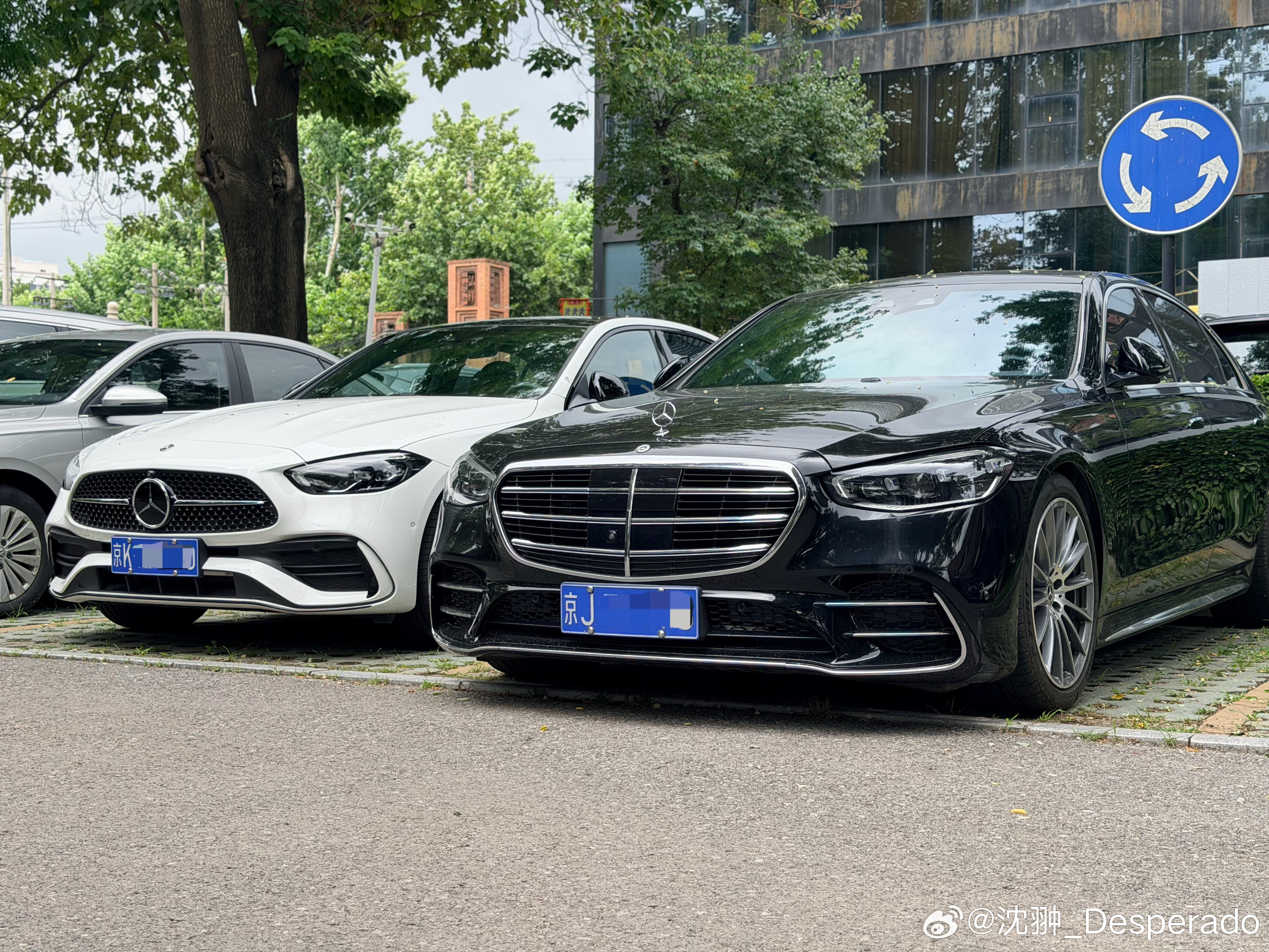 这两台车所代表的奔驰C-Class及奔驰S-Class可能在未来很长一段时间都会