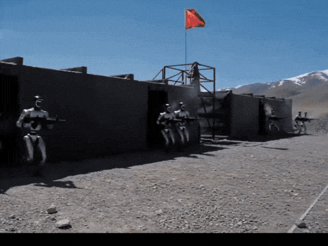 春晚宇树机器人表演武术：西方网友又开始AI臆想机器人大军！今年马年春晚，宇树