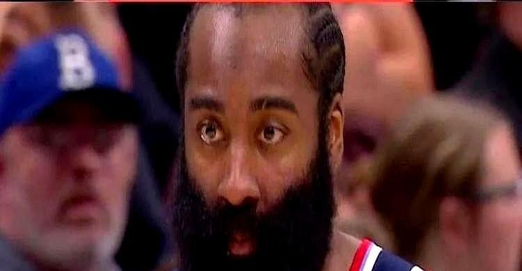 哈登末节不出手，不是没能力，是不敢扛。前三节打花了，第四节就当观众。助攻是好