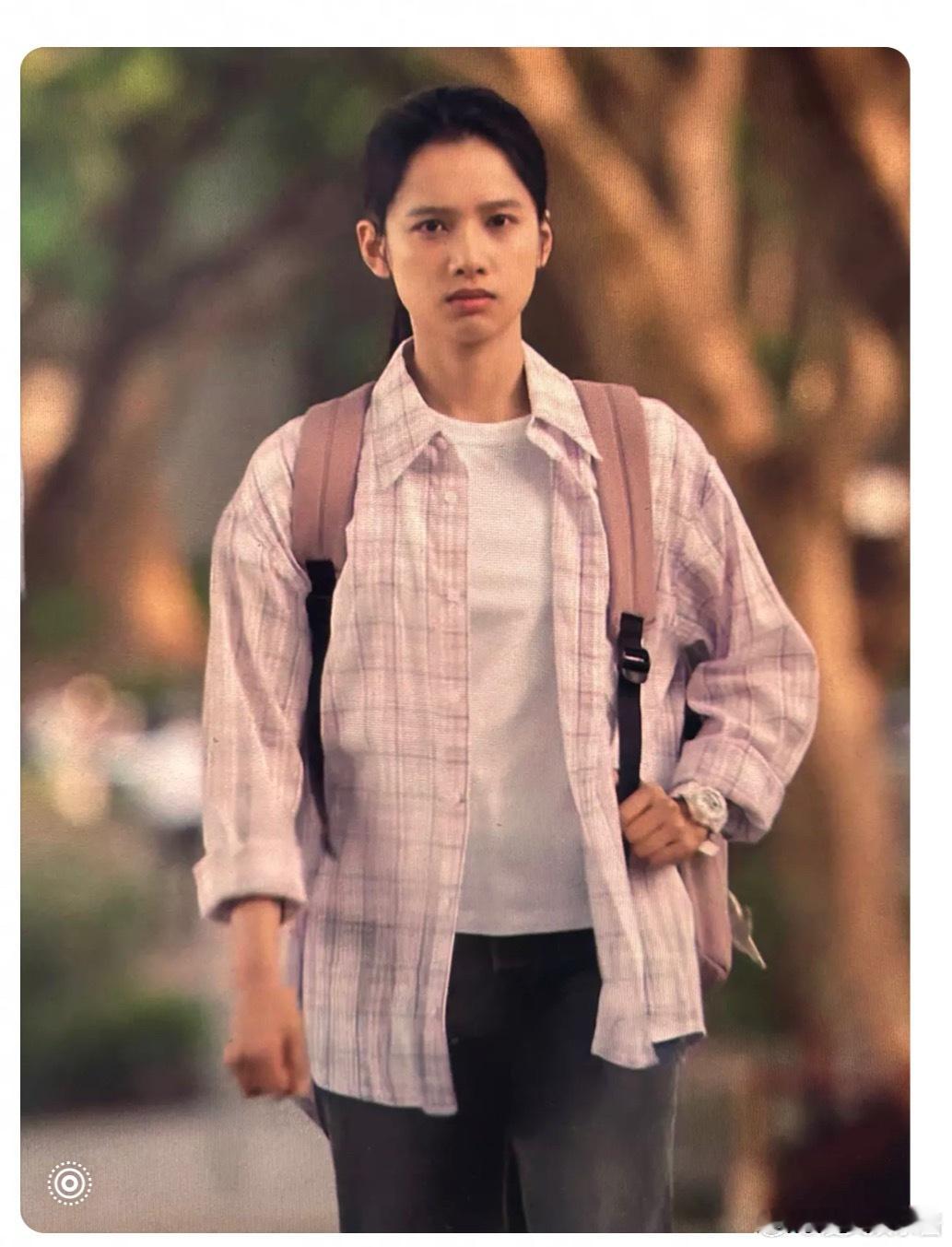 焕羽里张婧仪居然真是这种状态，比旁边那个像男主…​​​