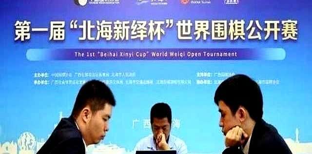 申真谞的“独角戏”快唱完了？21岁的王星昊刚把世界冠军奖杯抱回家。不是爆