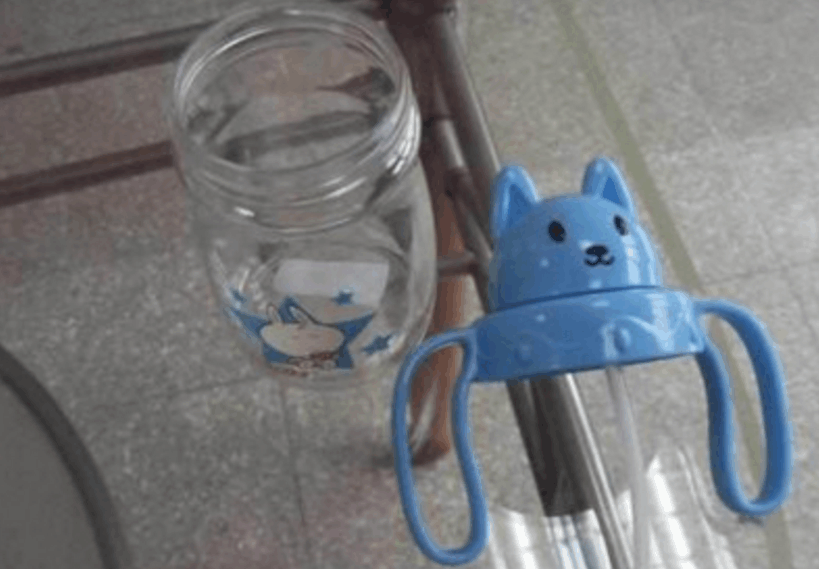 还用这种杯子给孩子喝水? 经过这么一分析, 家长就要多加注意了