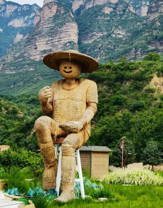 这次来太行山避暑已经住了5天了，四个人都意犹未尽，吃住玩目前为止都很满意。先说吃