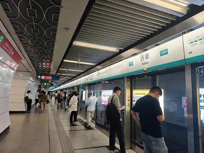 武汉地铁12号线今年要全线贯通啦，太让人期待！它全长59.9公里，设37座车站，