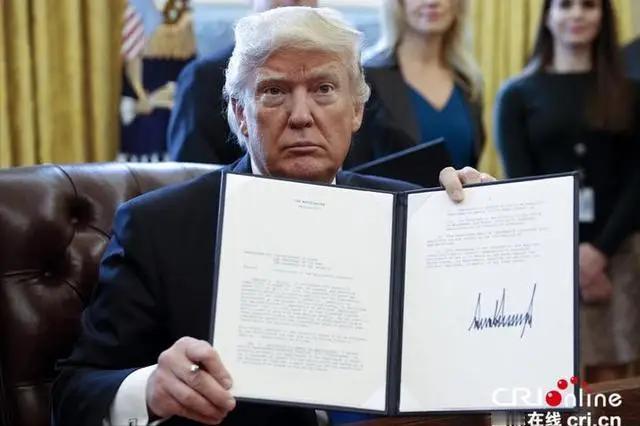 川普没有了国内对委内瑞拉开战的法律障碍。18日，美国国会众议院以211票赞成，2