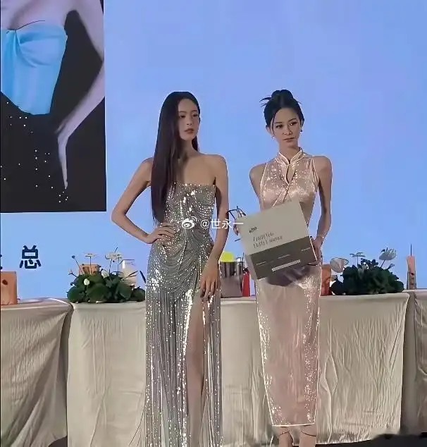 第一次见有比古力娜扎身材好的素人…腰臀比曲线很重要