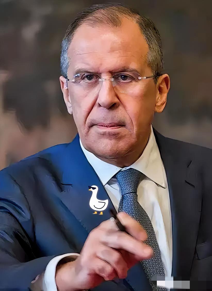 据央视新闻12月20日报道，俄罗斯外交部长拉夫罗夫，突然对外放话了。​态度非