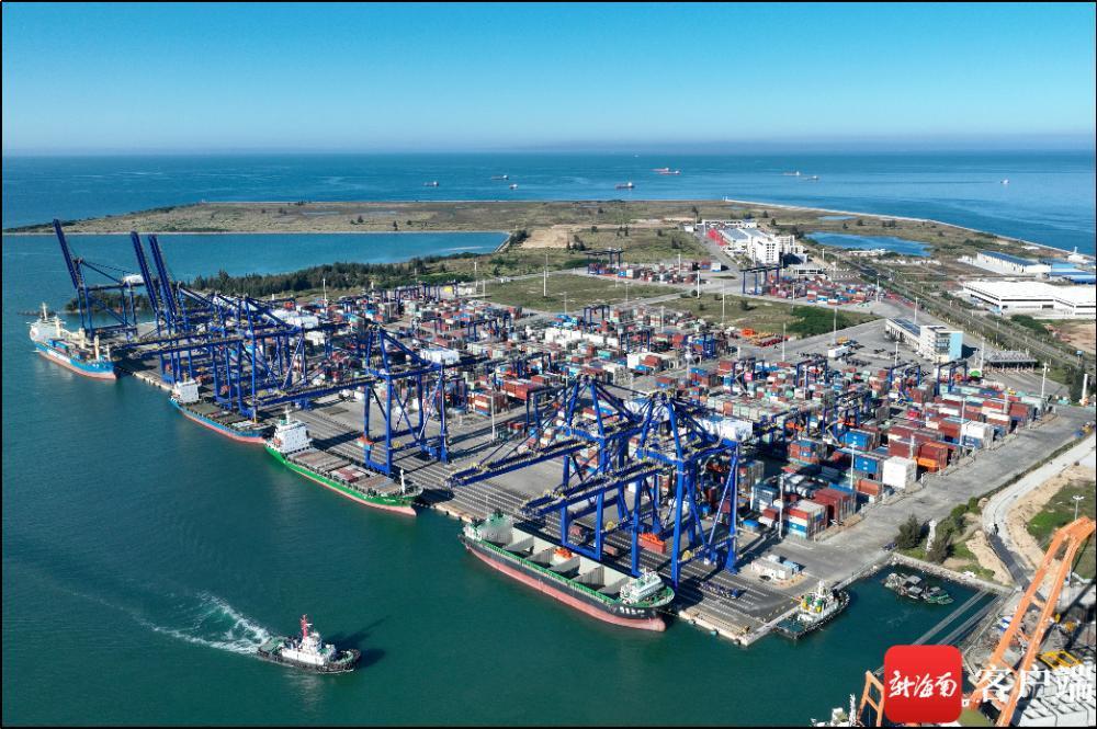 洋浦港，你让马六甲“情何以堪”！曾几何时，马六甲海峡凭借“全球海上生命线”