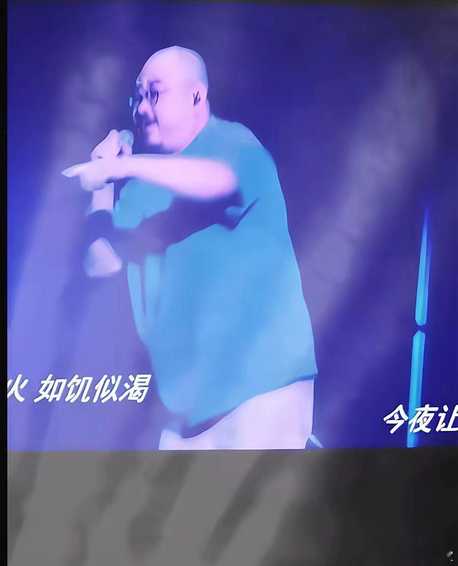 刀郎老师大连演唱会，真是天时地利人和，报了一天大雨，竟然没下，一直坚挺到零点……