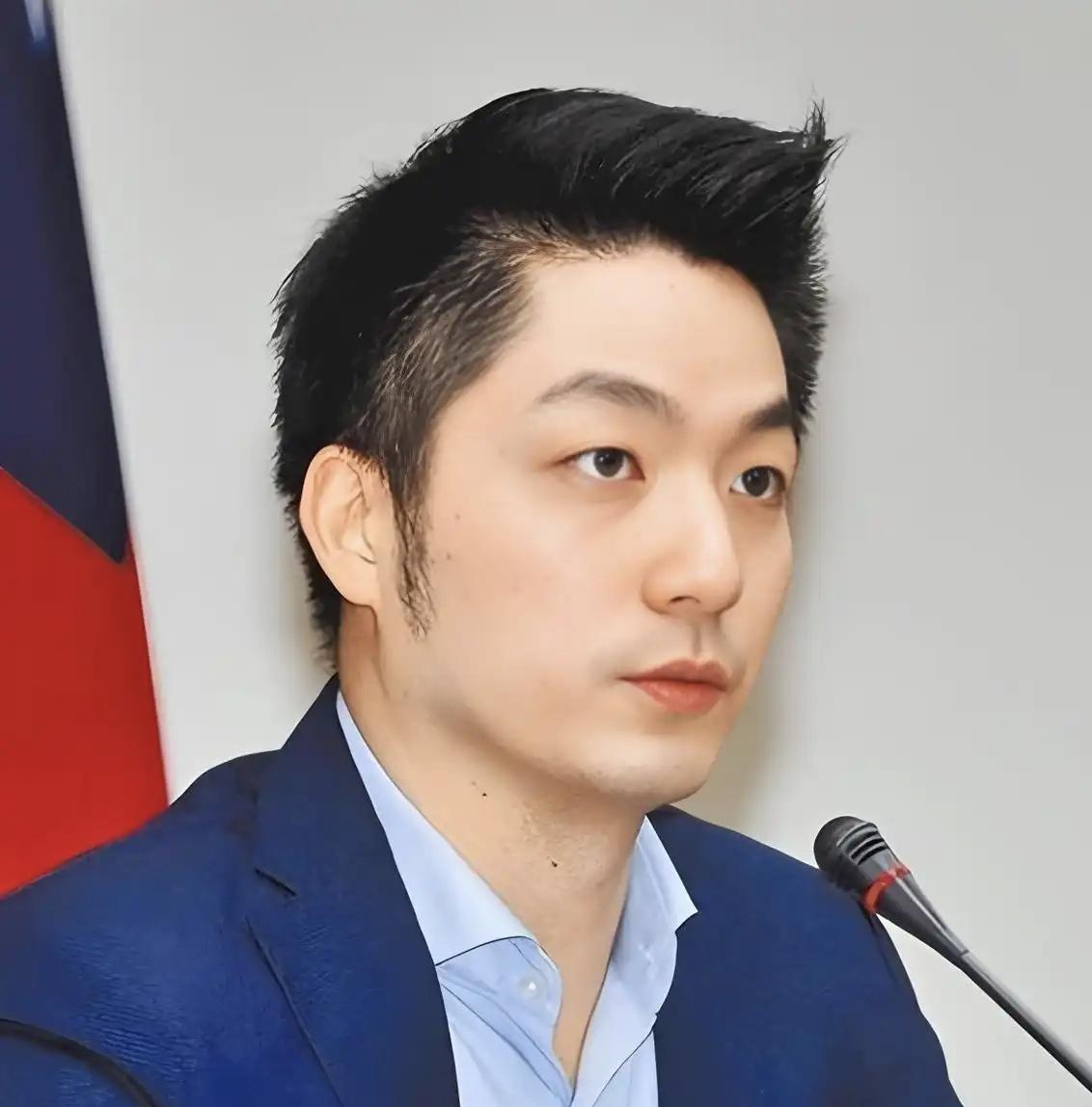 台风都还没来，青鸟先给蒋万安定罪了——这次罪名是“讨好选民”台风还没登陆，青