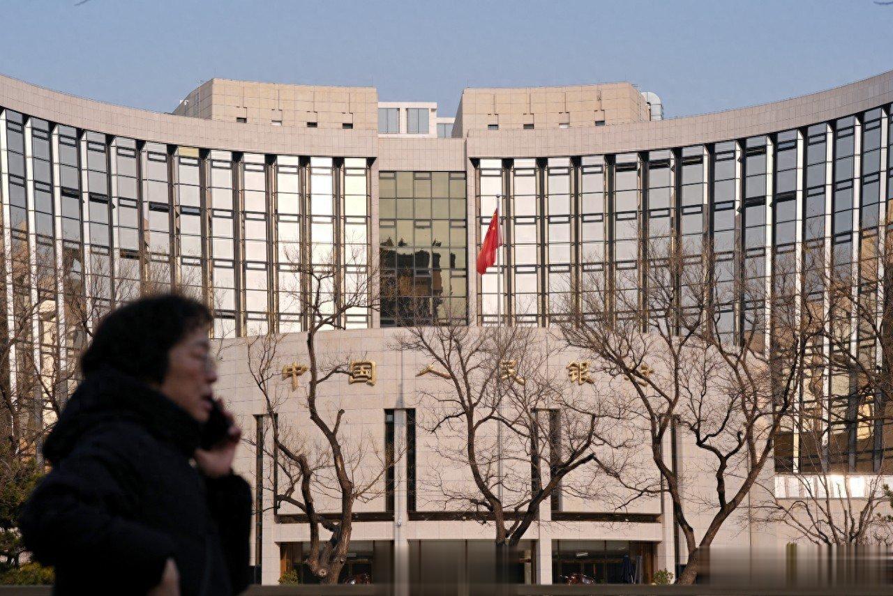 明年货币政策怎么走? 央行释放新信号! 关乎你的钱包→