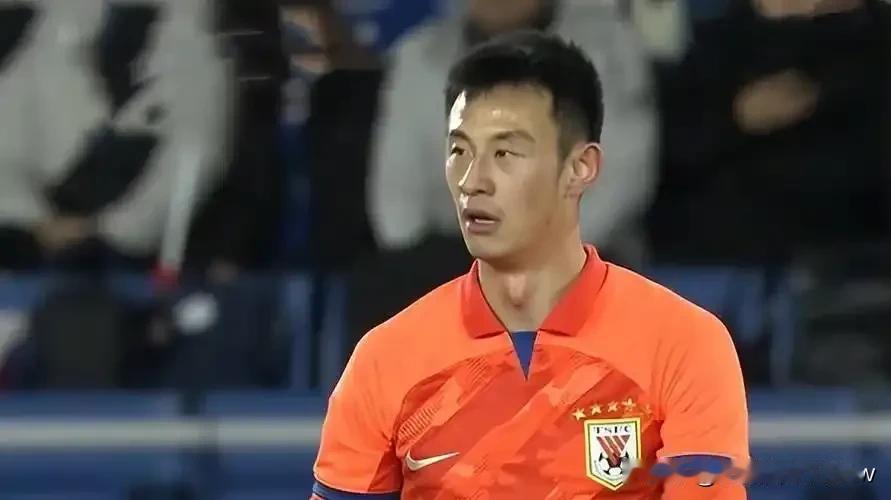 山东泰山的“玄冥二老”彭毕生辉，崔康熙2位爱将终于被清洗，韩鹏上任大刀阔斧一顿清