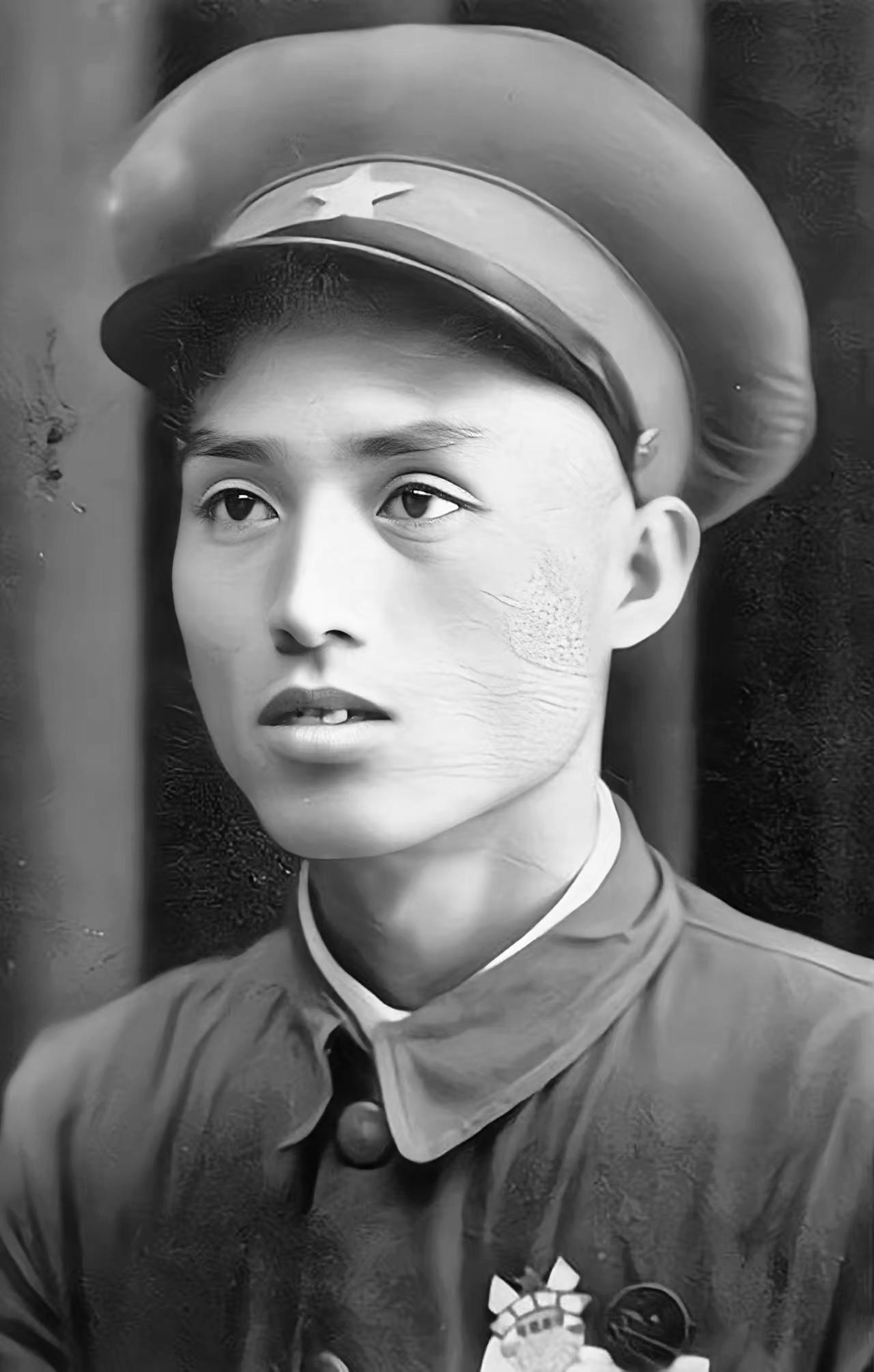 1942年，22岁的八路军野战政治部机要秘书赵培宪，陷入日军重围，弹尽粮绝。