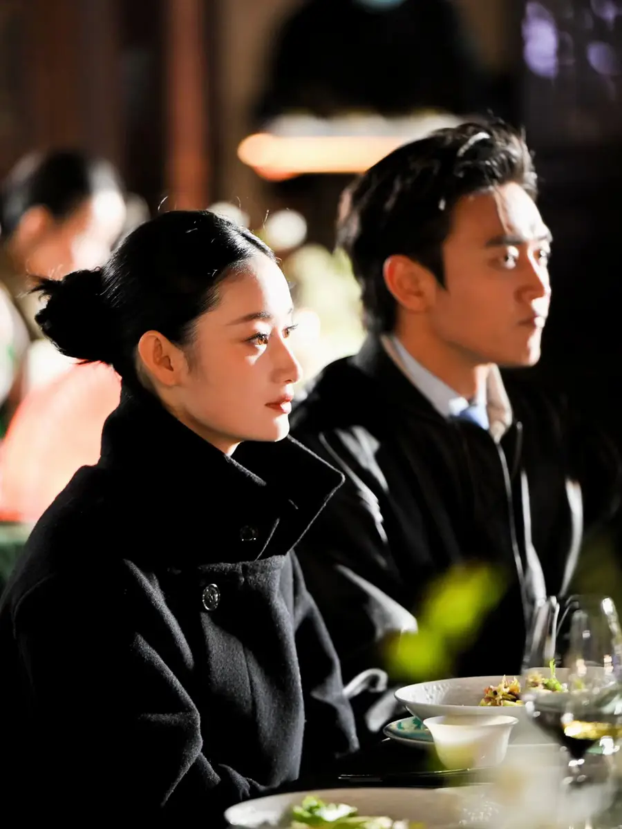 郭晓婷王天辰穿搭简约大气默契互动两人同框气质登对画面养眼