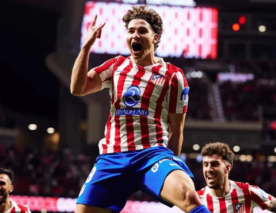 【小蜘蛛突然爆发】与梦游的亚马尔形成鲜明对比！阿尔瓦雷斯在这场国王杯传射建功，直