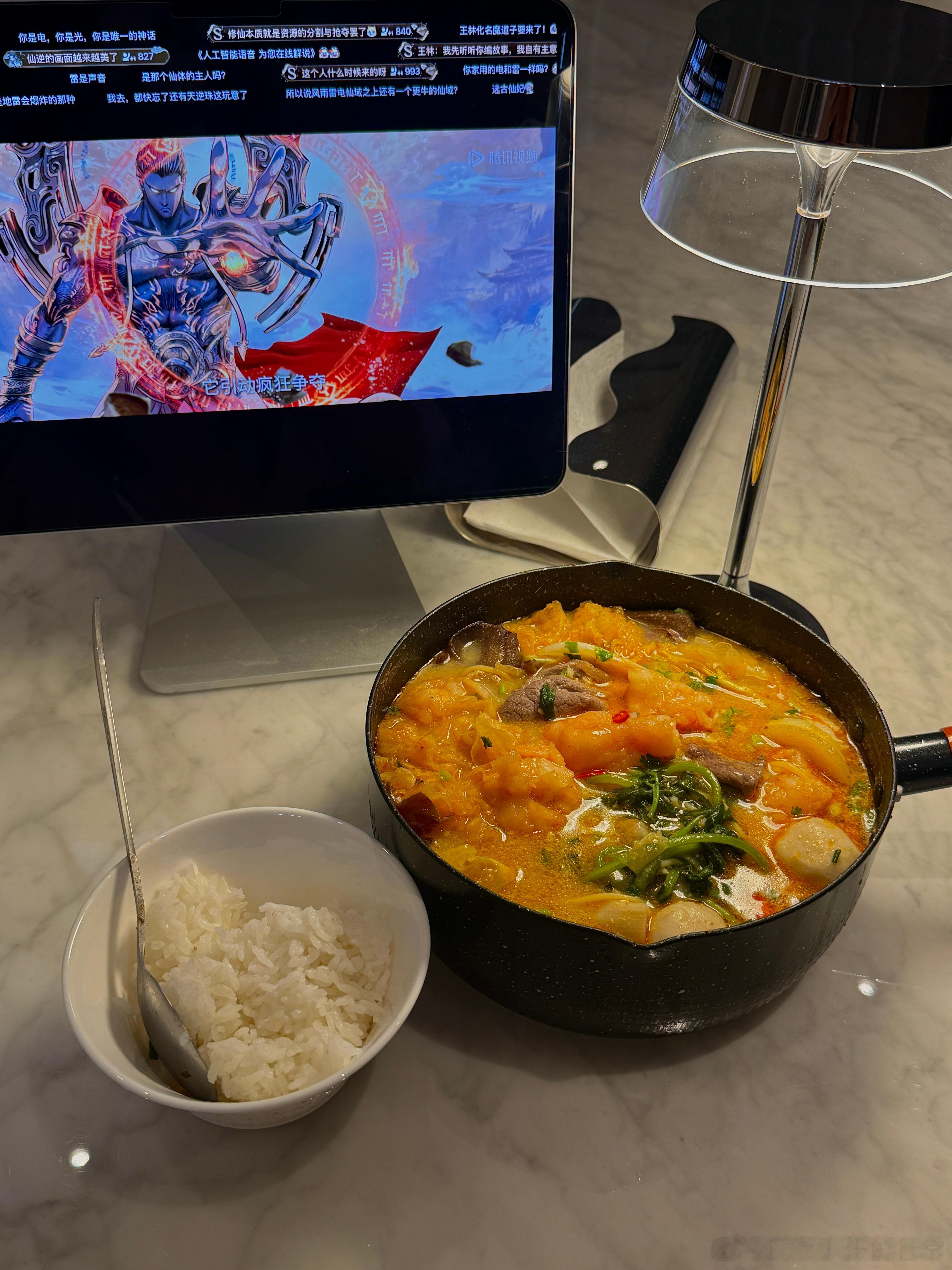 假期深夜动漫一人食谁懂🤤