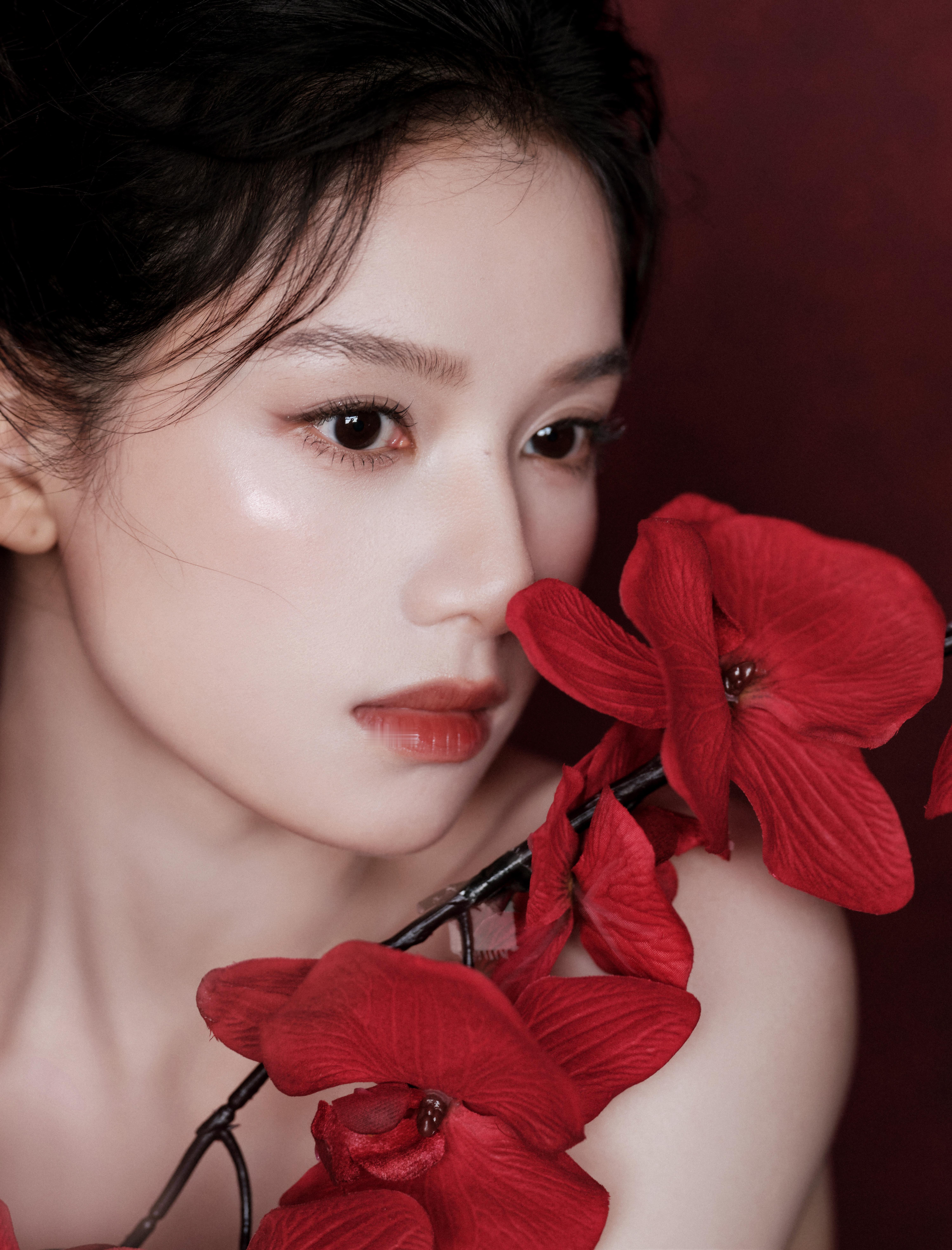 今日真公主张婧仪👑✨💎原生之美妆❤️❤️❤️化妆：金鹤龙🧏‍♂️张婧仪[超