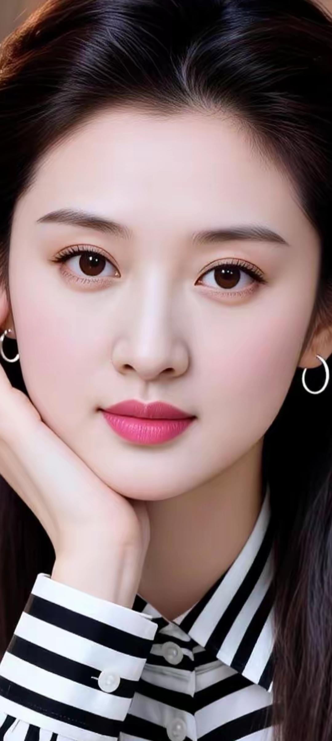 甜美可人的少女，黑白条纹衬衫，清新自然，少女心满满！💕✨