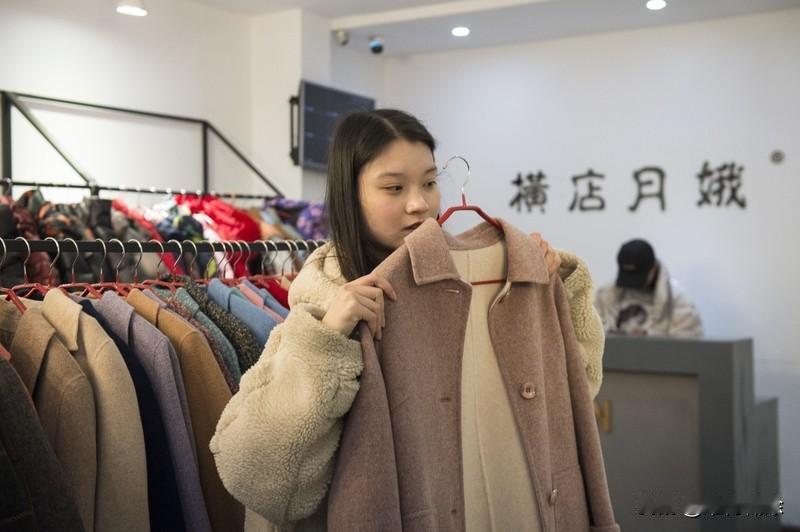 一件羽绒服2159元,贵吗?一件羽绒服2159元，贵吗？看看波司登，直播间21