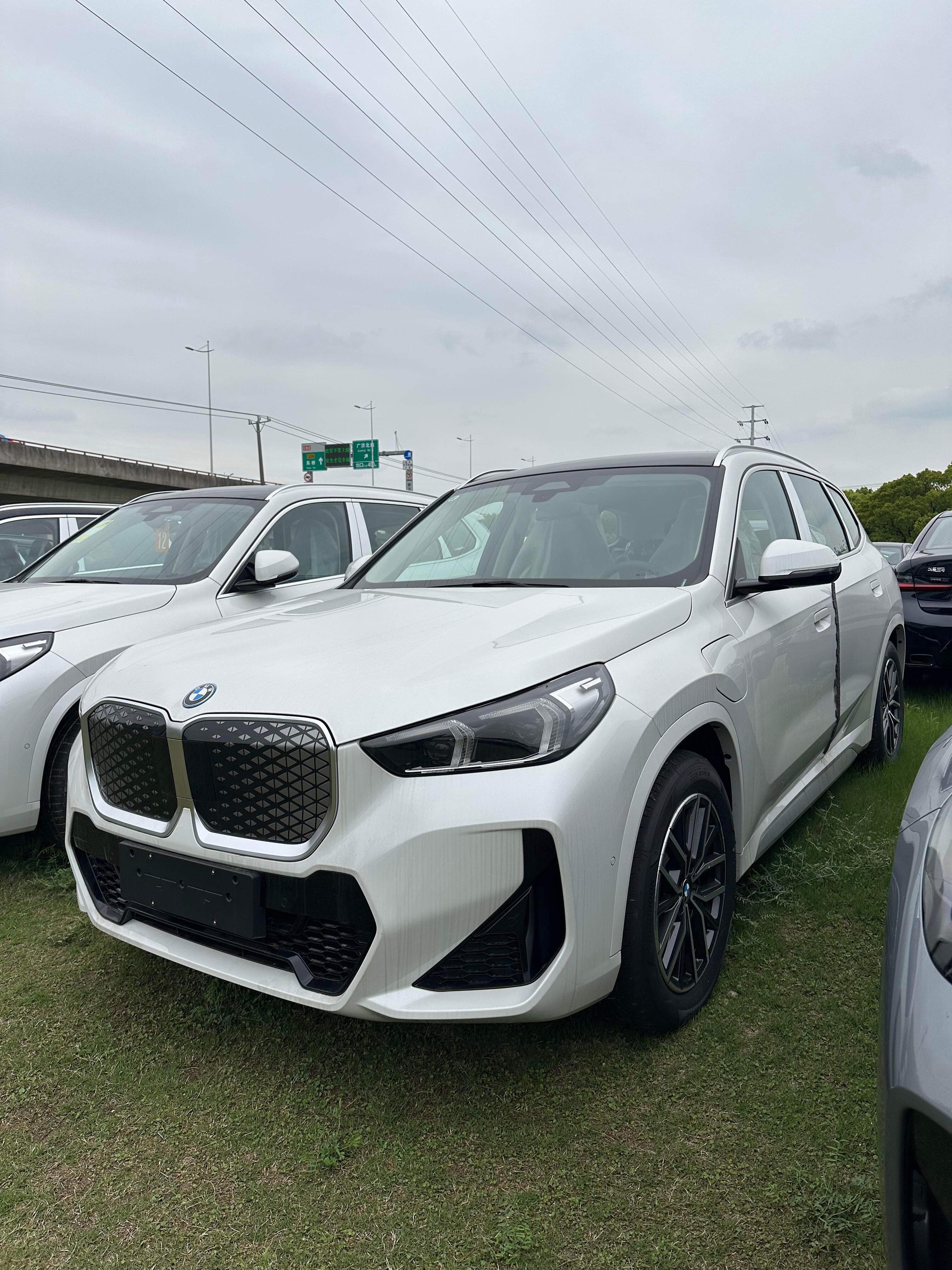 宝马ix1edrive25L指导价228000全款优惠80500裸车14