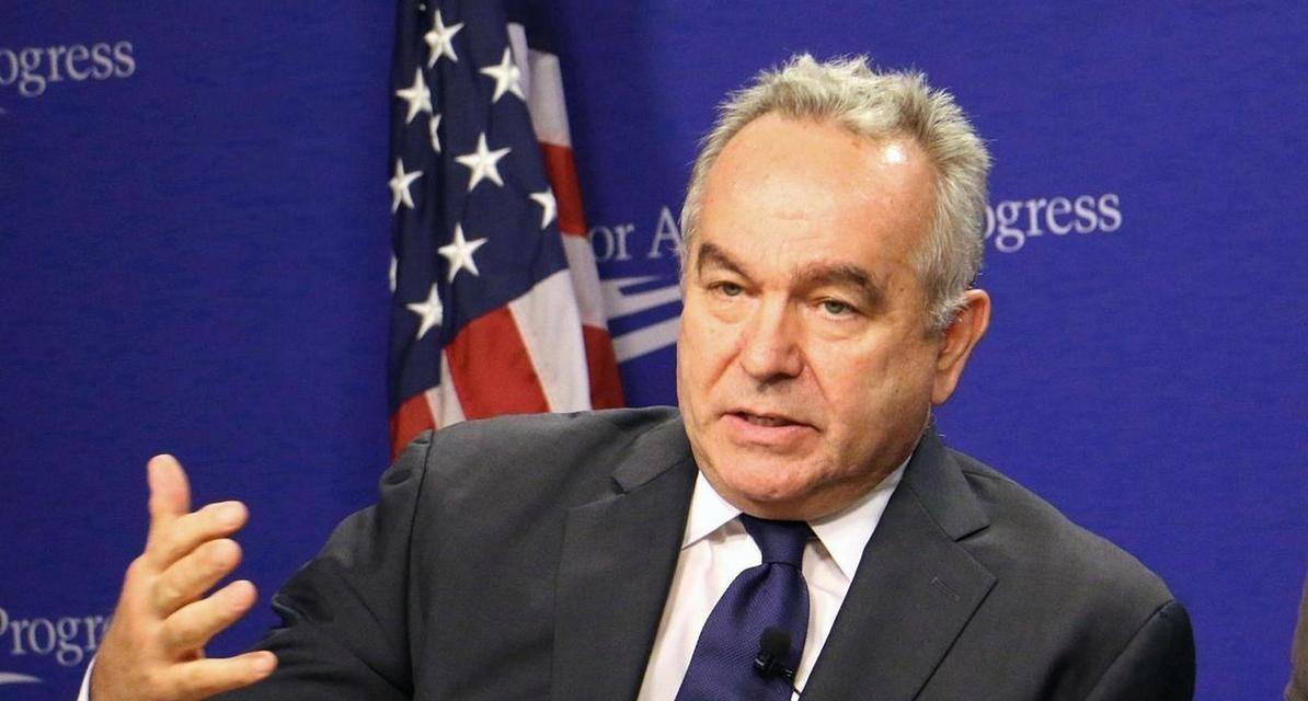 【热点评述】美国常务副国务卿坎贝尔在国会作证时表示，中国在关键领域己大幅领先美国