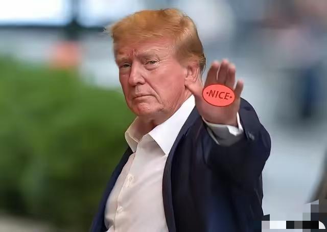 金毛这次是帮了中国，只要他掉进战争的泥谭里。主要是委內瑞拉太怂了，让老特以为老子