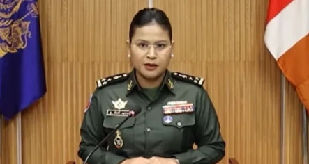 如今的柬埔寨，的确已显出惧意——他们很清楚，打不过泰国。当地时间7月24日，柬