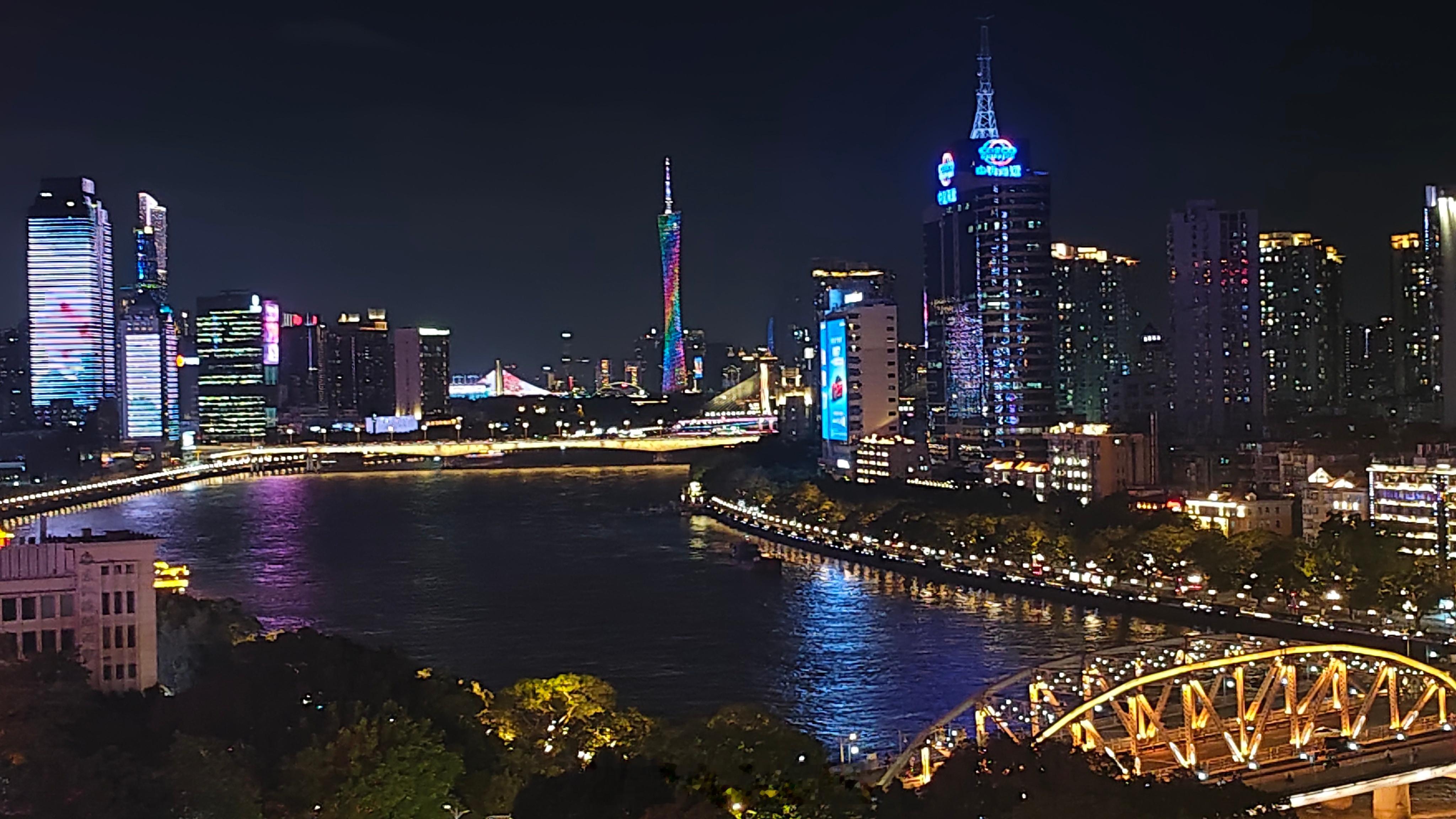 长鑫存储微缩工艺重大突破，DRAM产业链迎来价值重估！国产存储芯片，再一次让市场沸腾。9月20日，长