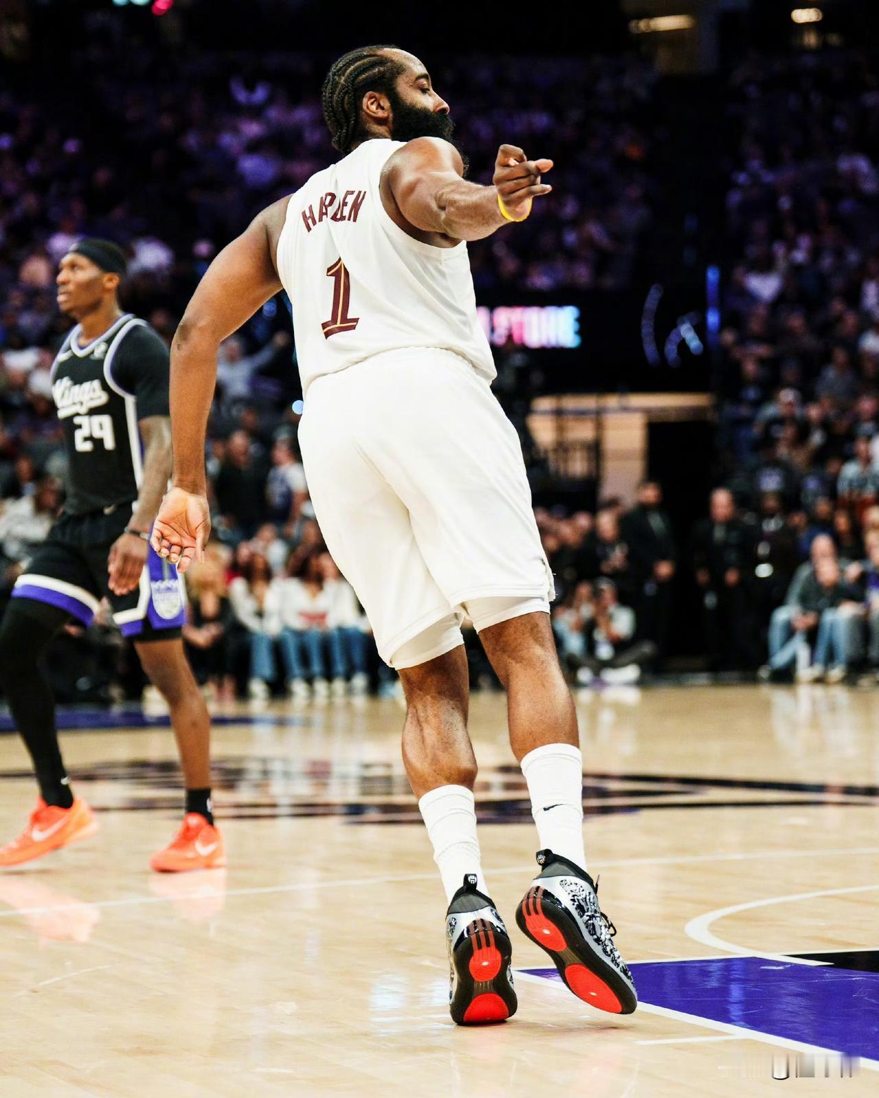 厉害！威少谈哈登：“我了解哈登。”“不管他前面状态如何。”“你都不能