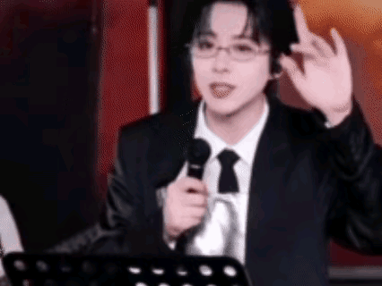 难以想象，做刘宇宁的粉丝有多幸福！曾经看过他的一段直播，他说：“虽然我不是最好的