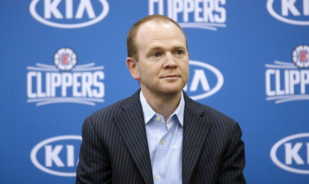 从目前的各种报道来看，快船队与保罗分道扬镳可能是这样：泰伦卢：这里是我说了算，