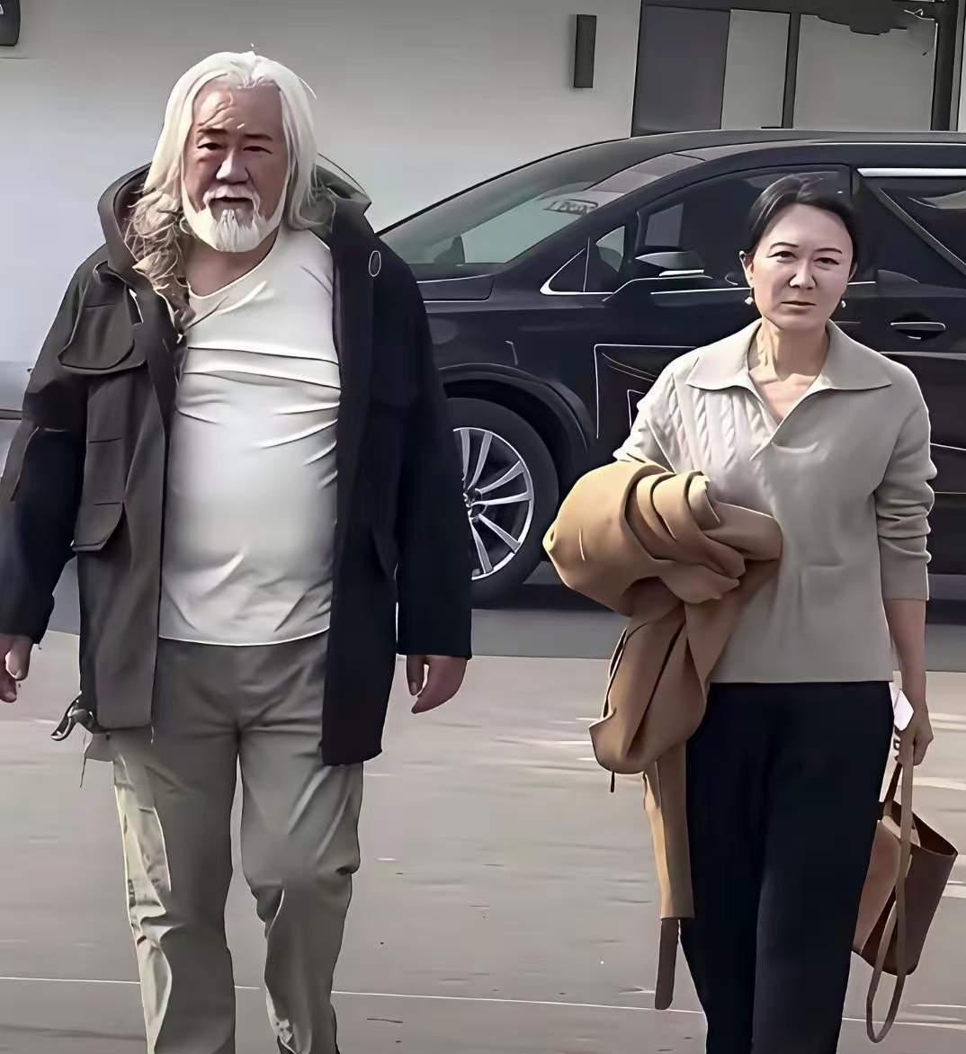 31岁年龄差的婚姻，连惊喜都要靠“熬”吗？杜星霖亲口承认，婚姻里没有惊喜。她