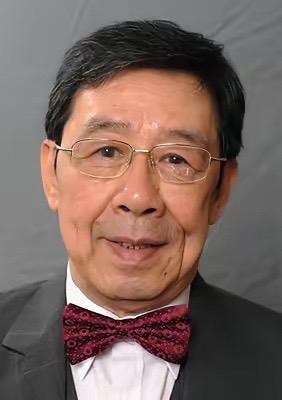 胡枫这场演唱会我反倒不奇怪英皇的人没来半个港圈都来了，看着热热闹闹的，可英皇