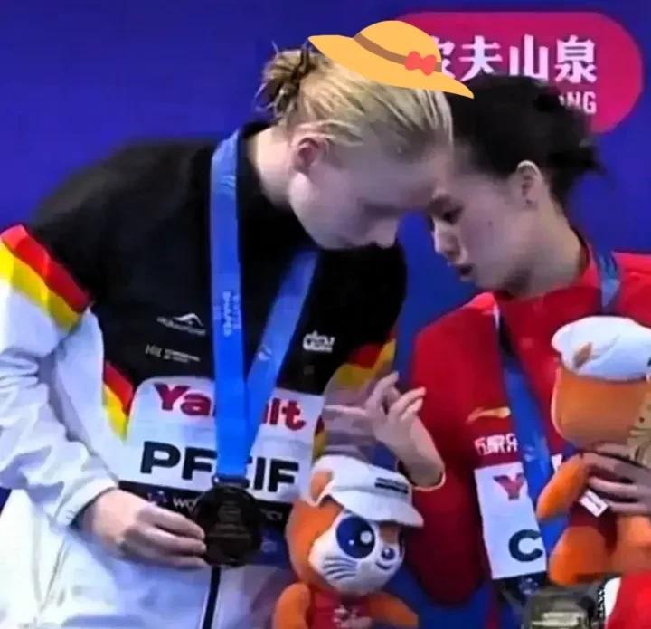 奉劝大家一句，千不要被陈芋汐给骗了，?她表面上看会跳水，会说英语，实际她情商