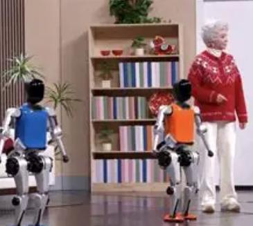 央视春晚开播一个小时，有3个万万没想到：说起蔡明，大家都知道她是春晚常客，十