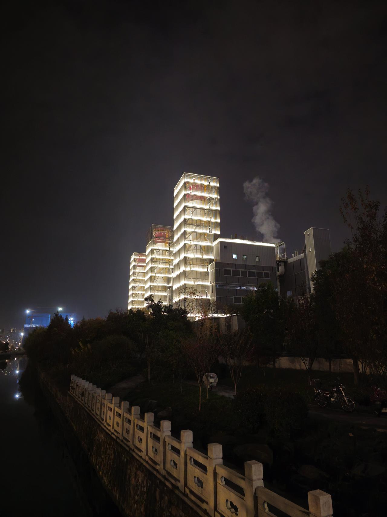 有人认识这是什么厂呀？!坐标☜：杭州·半山·平安桥地铁站旁骑车下班无意间发现