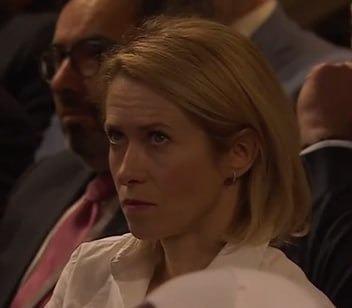 这是欧盟副主席兼最高外交官卡娅·卡拉斯，今天聆听美国国务卿马可·卢比奥在慕尼黑安