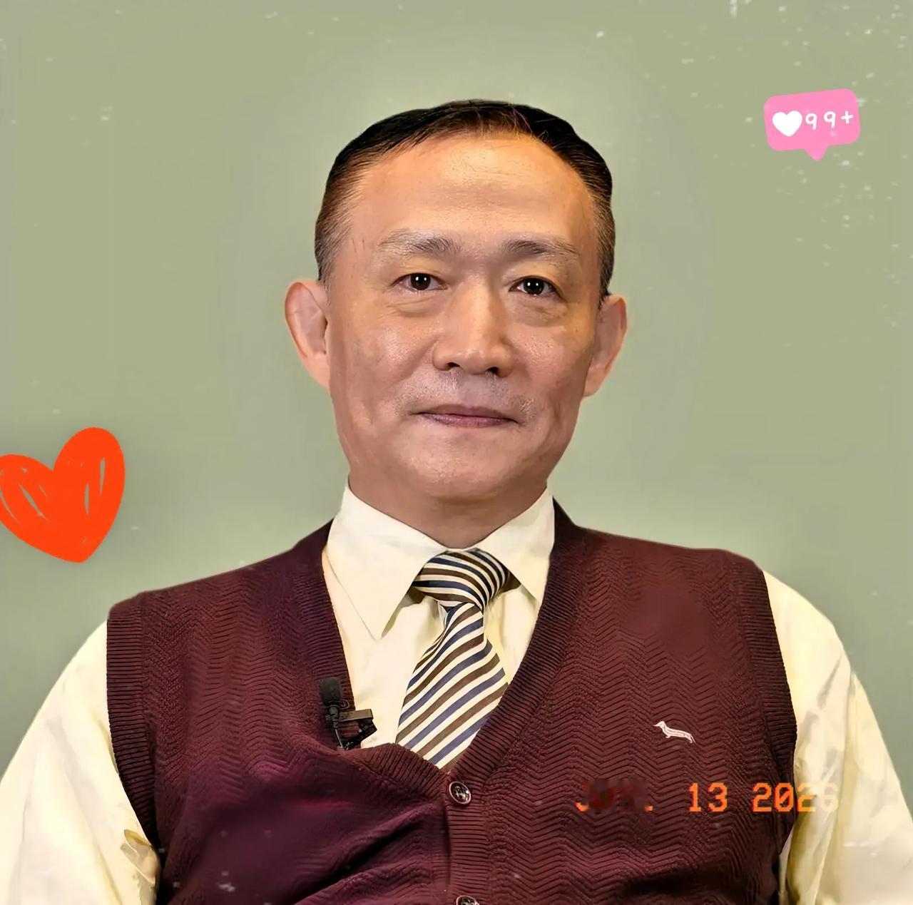 在北京一场公开活动上，学者卢麒元的一番发言火了，相关视频在各大社交平台刷屏，还引