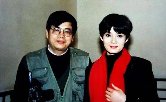 1979年，潘虹结婚1年，经常和导演杨延晋产生暧昧，被他妻子洪融发现，将他们的情