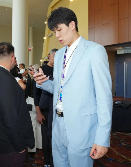 中国终于有球员再次效力NBA了因为已经球队考察过杨瀚森！看一看他可能的顺位：