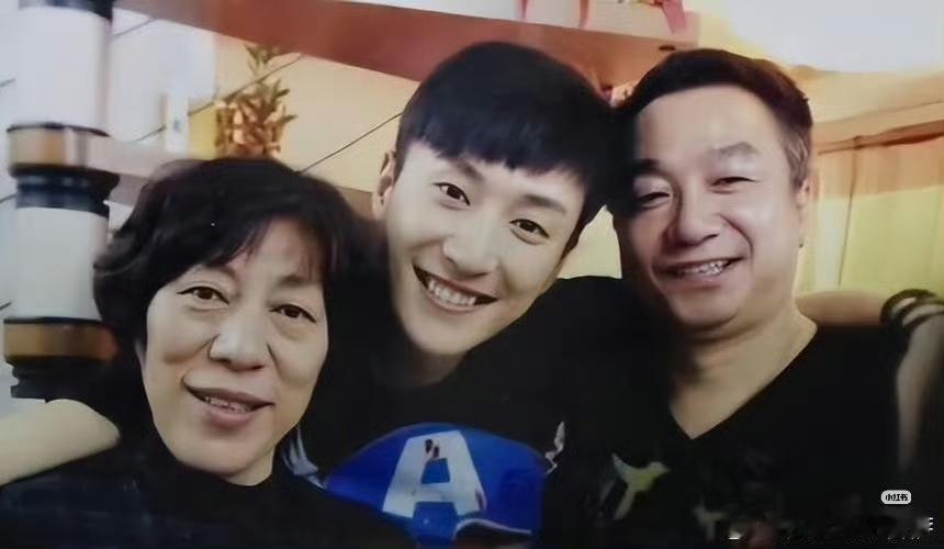 没有儿子以后，不能接受另一个亲人的任何一点损失，或许这就是乔任梁母亲甲流高烧住院